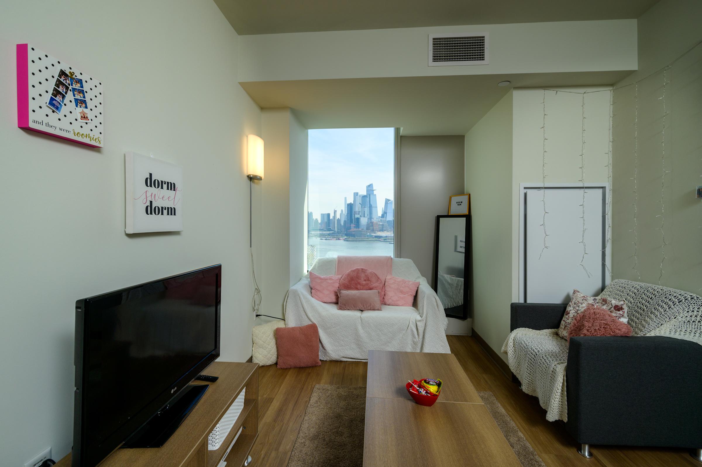 2 Singles Common Area