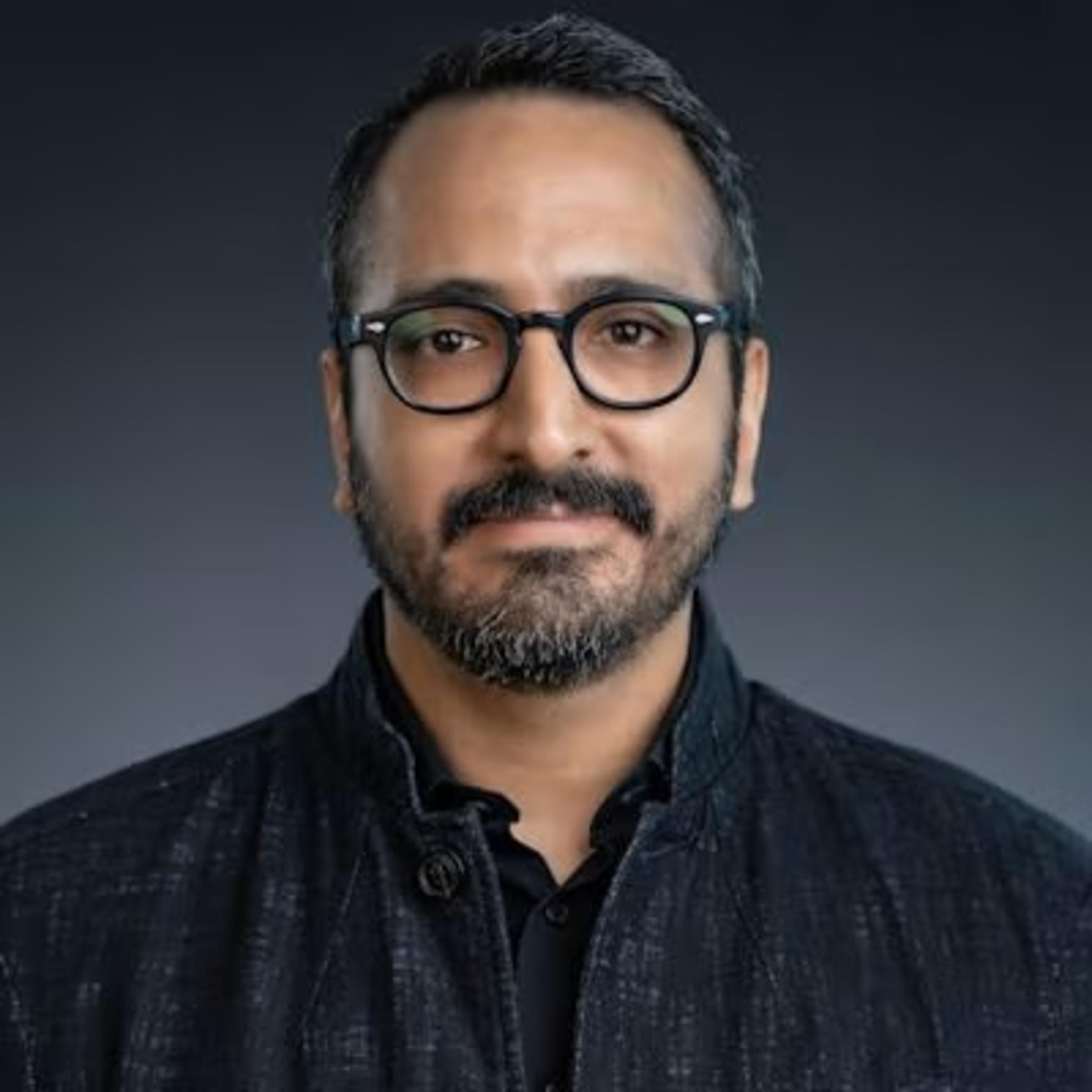 Jorge Medina headshot