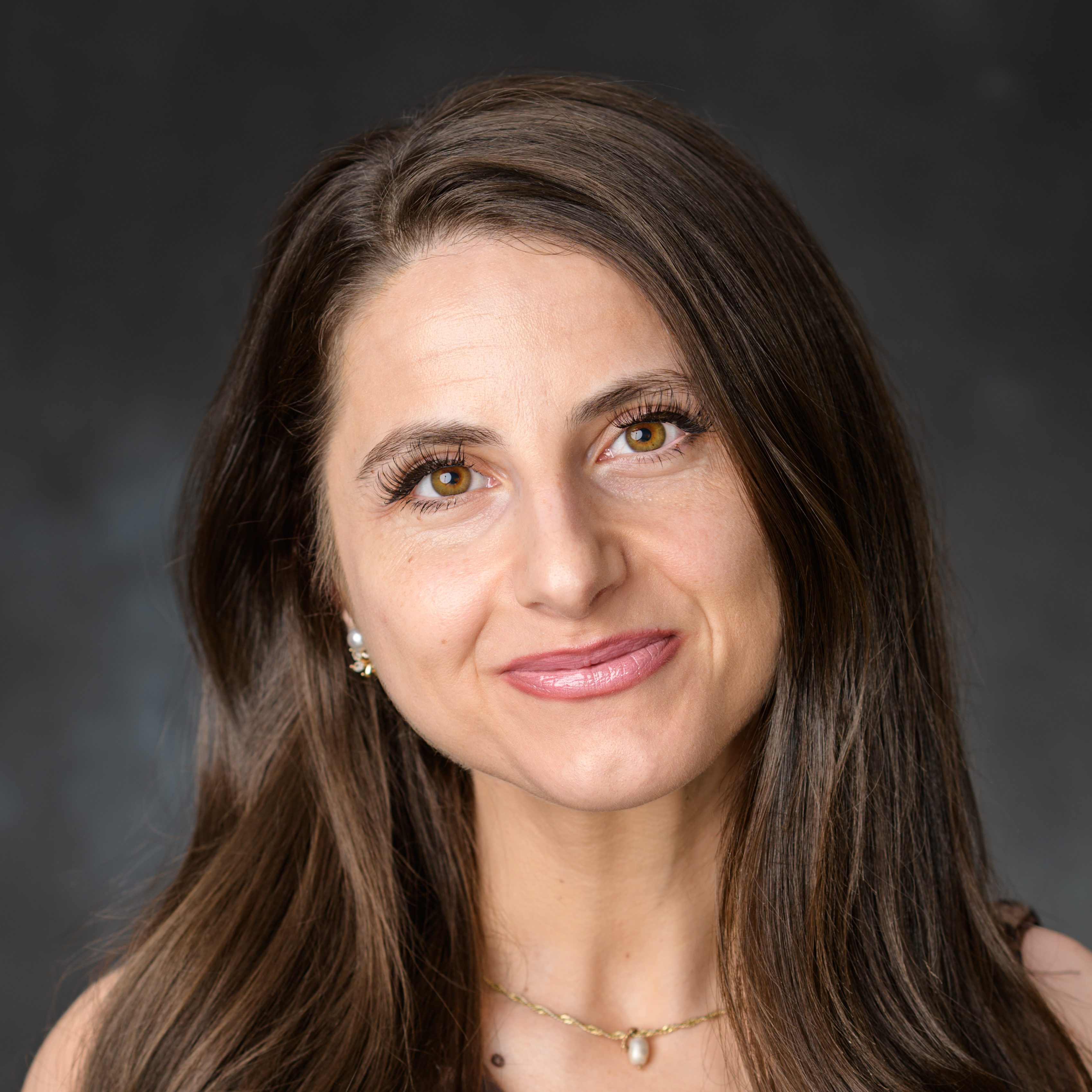 Portrait photo of Dana Caccio