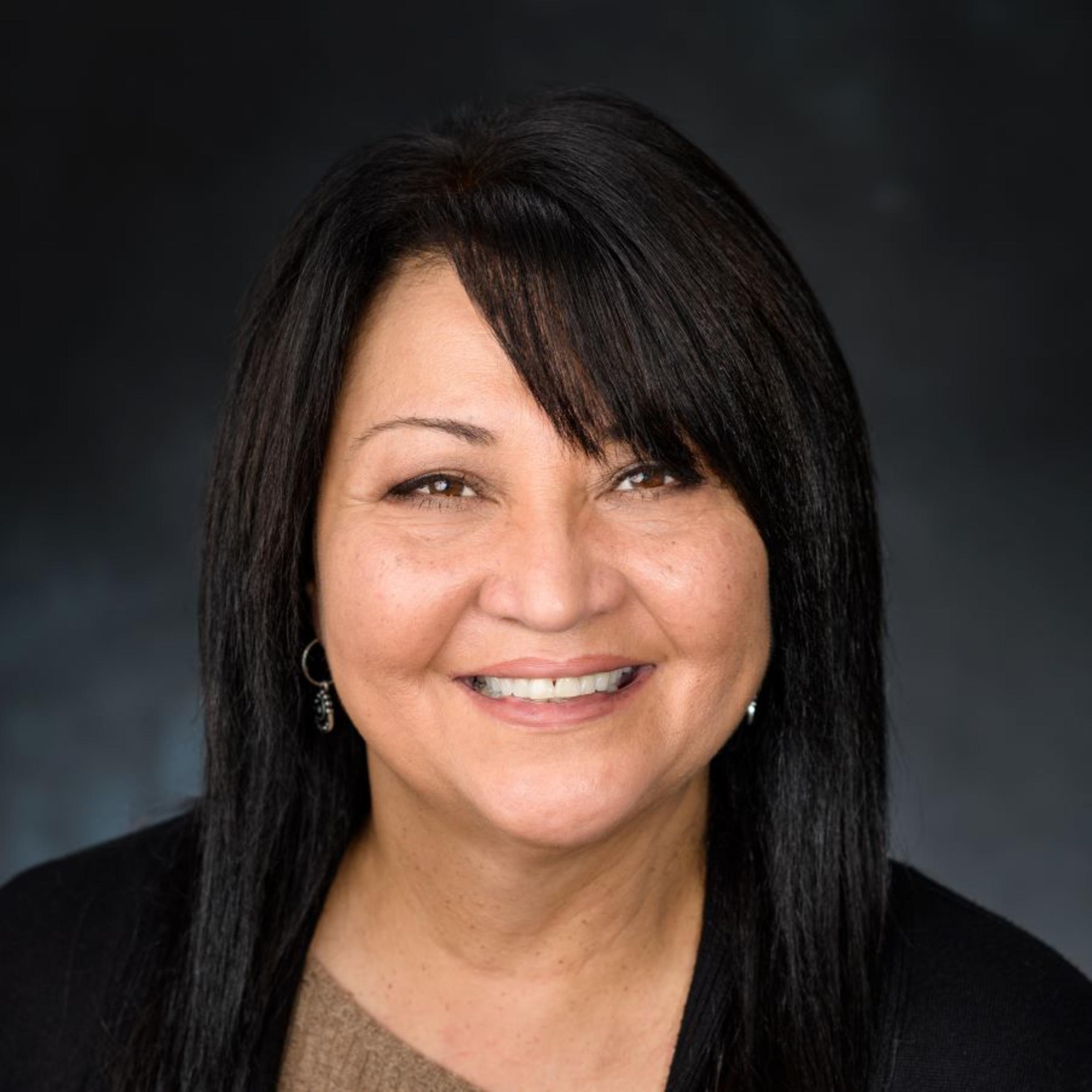 Portrait photo of Linda Vega-Rosado