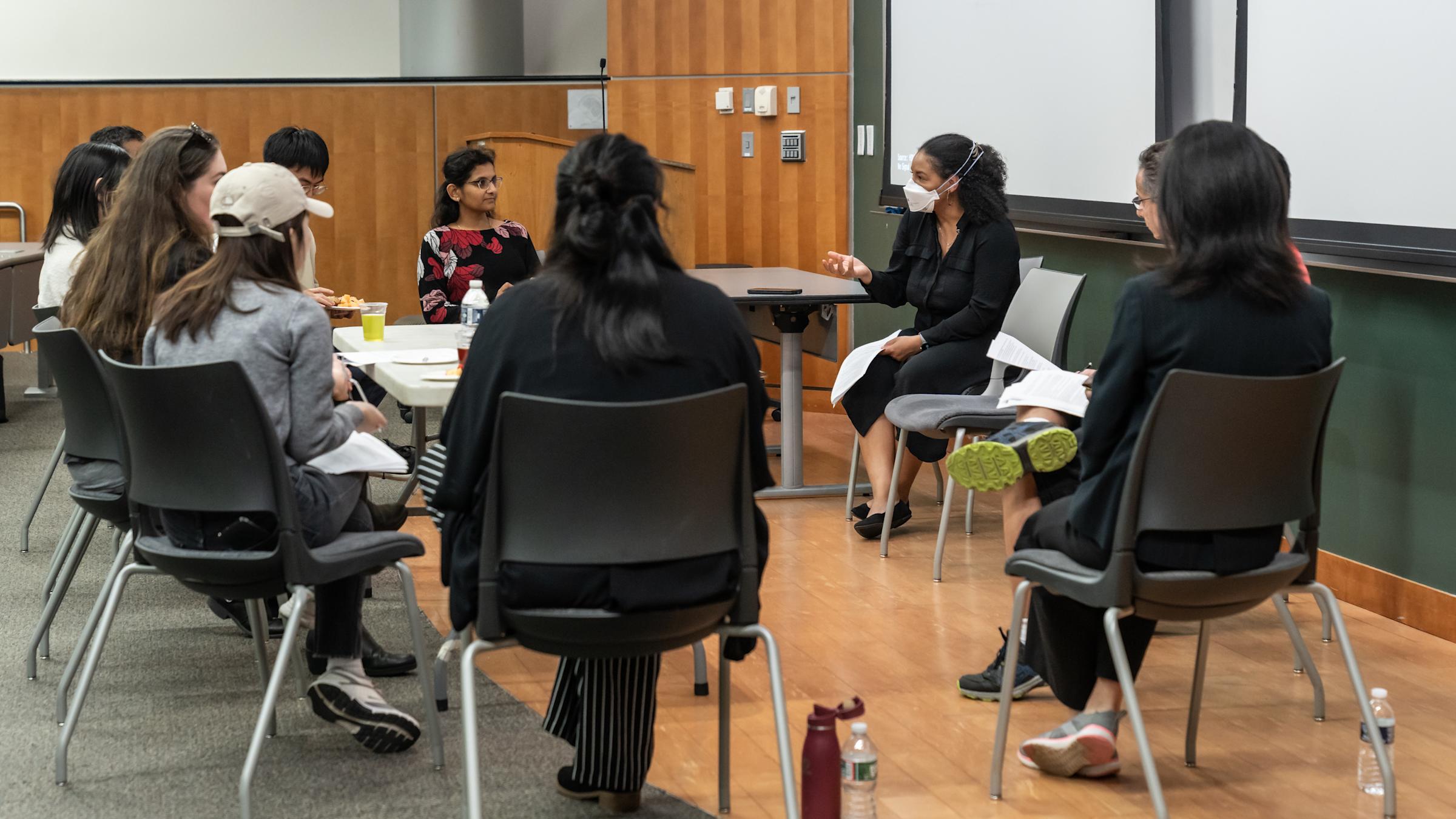 Rhonda Fitzgerald facilitating a discussion with participants