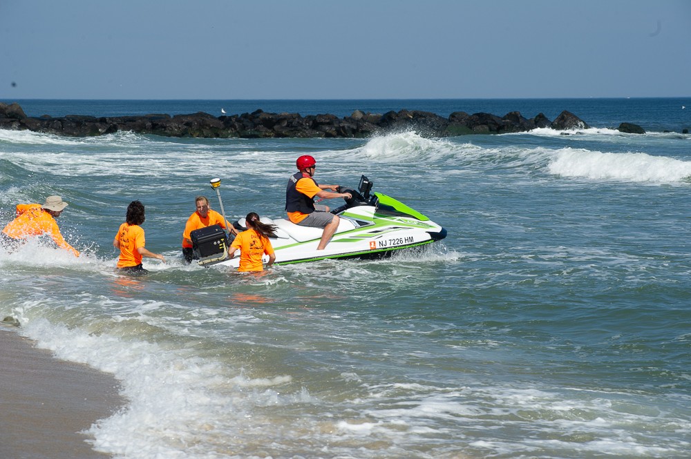Small boat entering waater