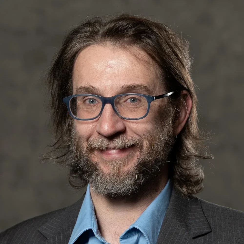 Headshot of Thomas Ferguson