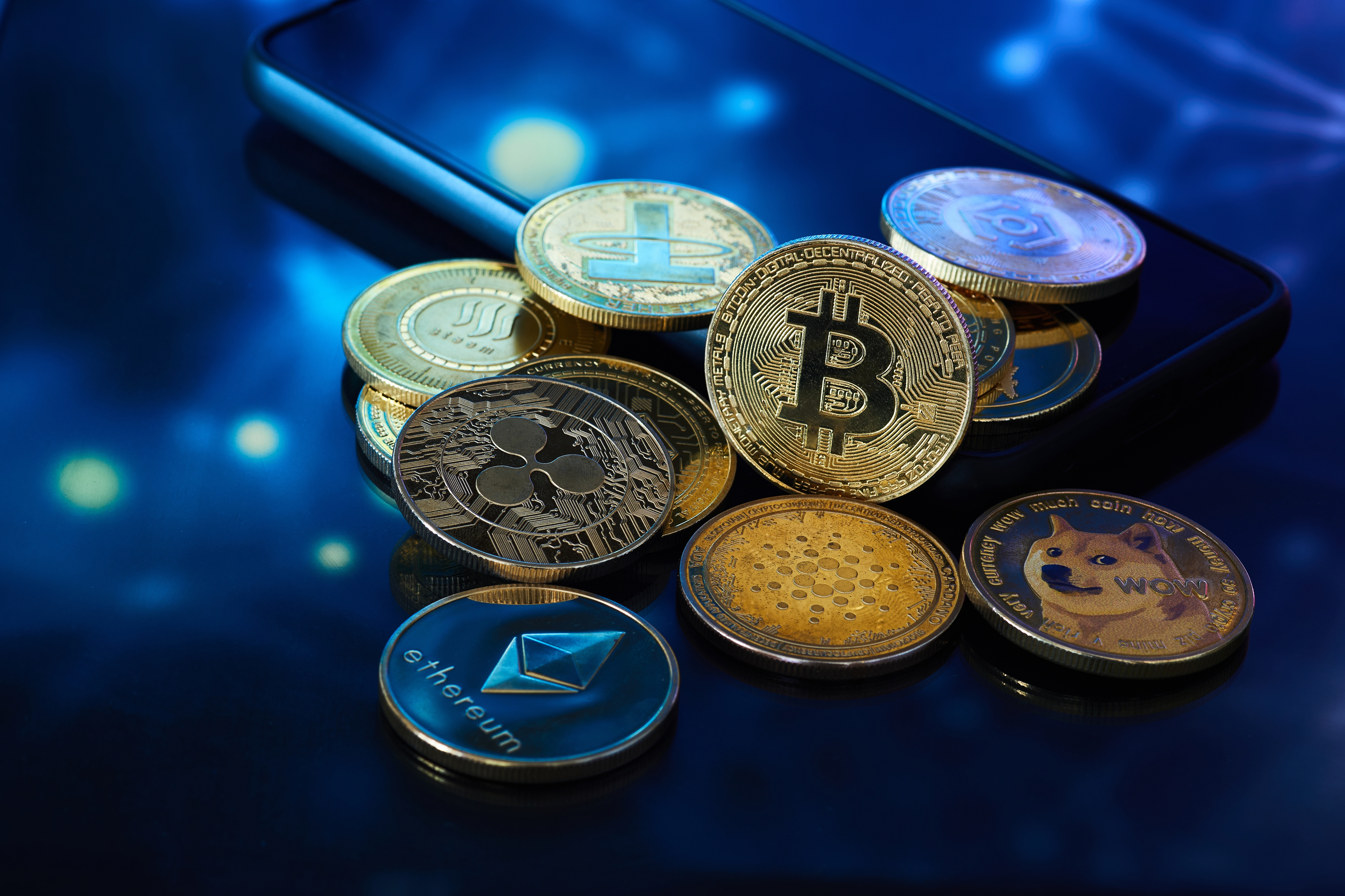 Graphic of bitcoin and other cryptocurrency