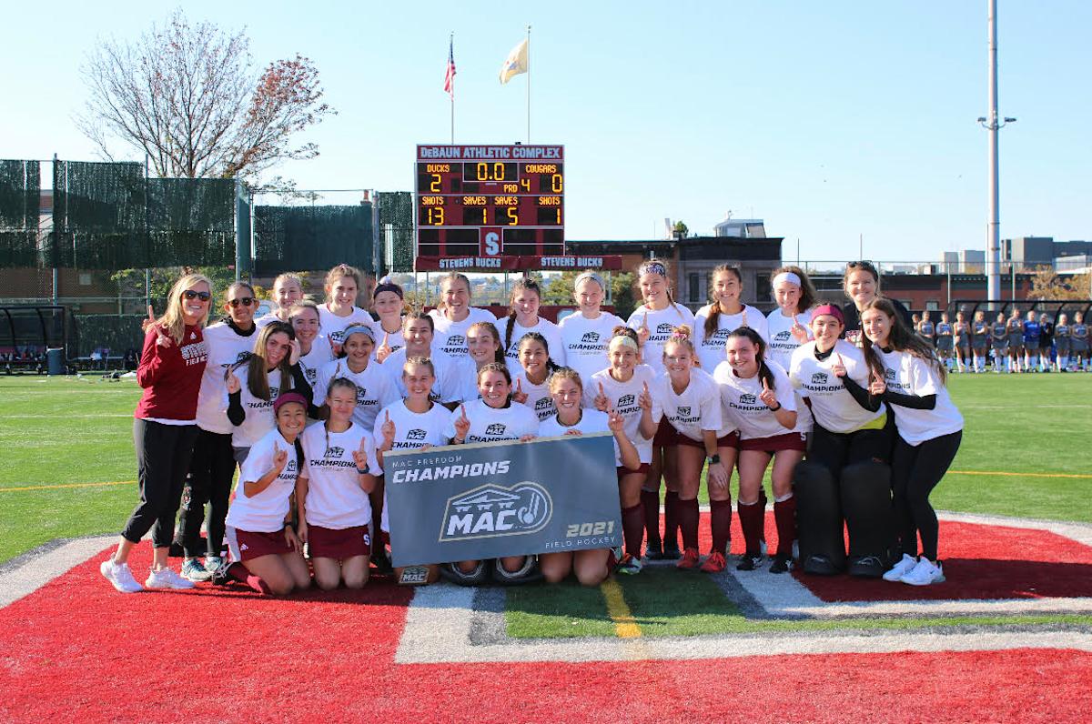 Stevens field hockey team photo