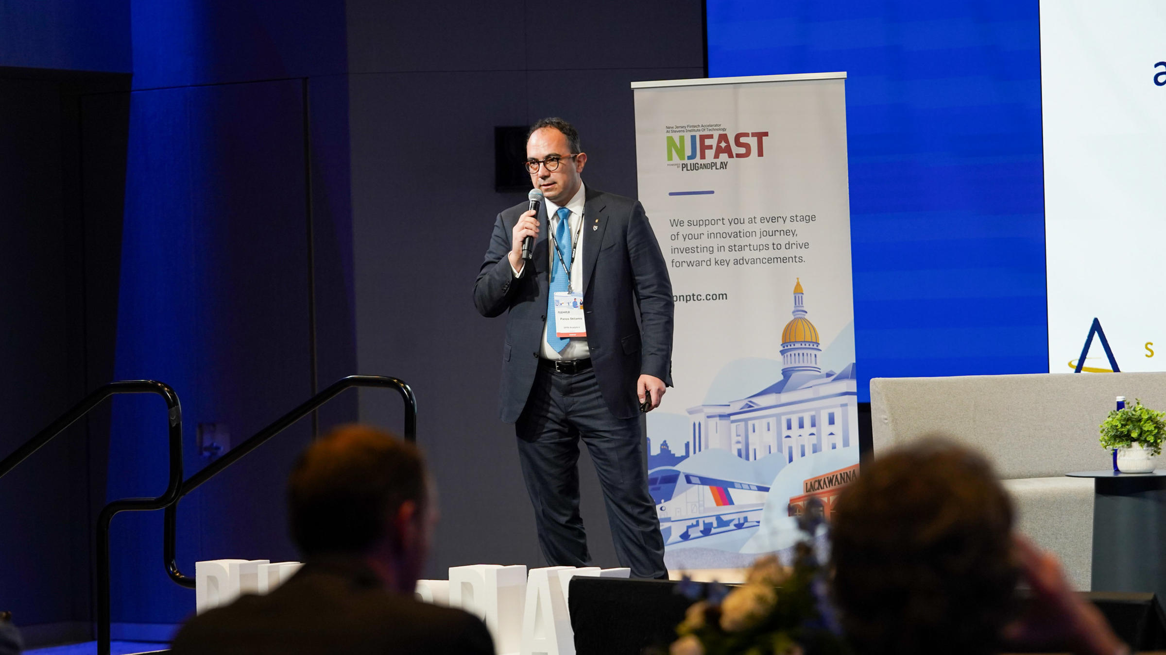 Panos Skliamis presents about Spin Analytics