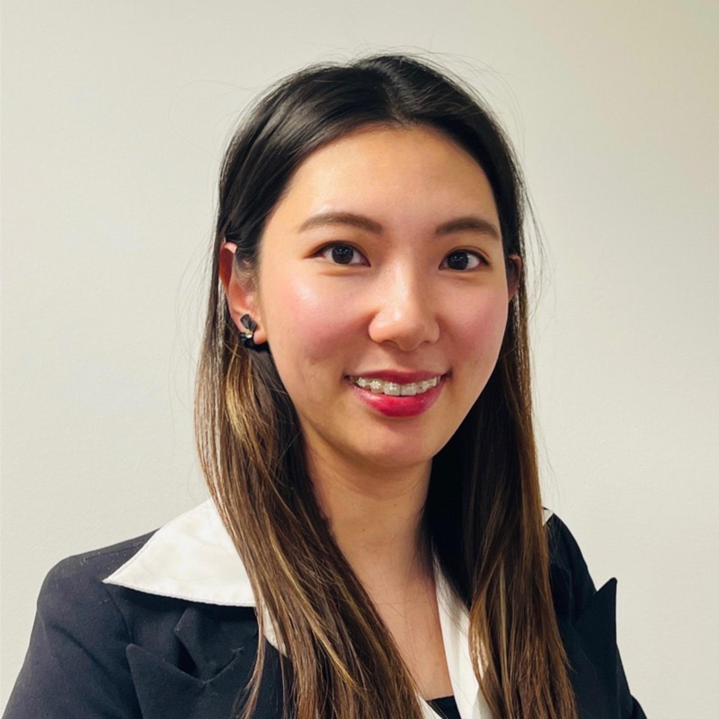 Professional headshot of Stevens alumni Jia-Min Chu