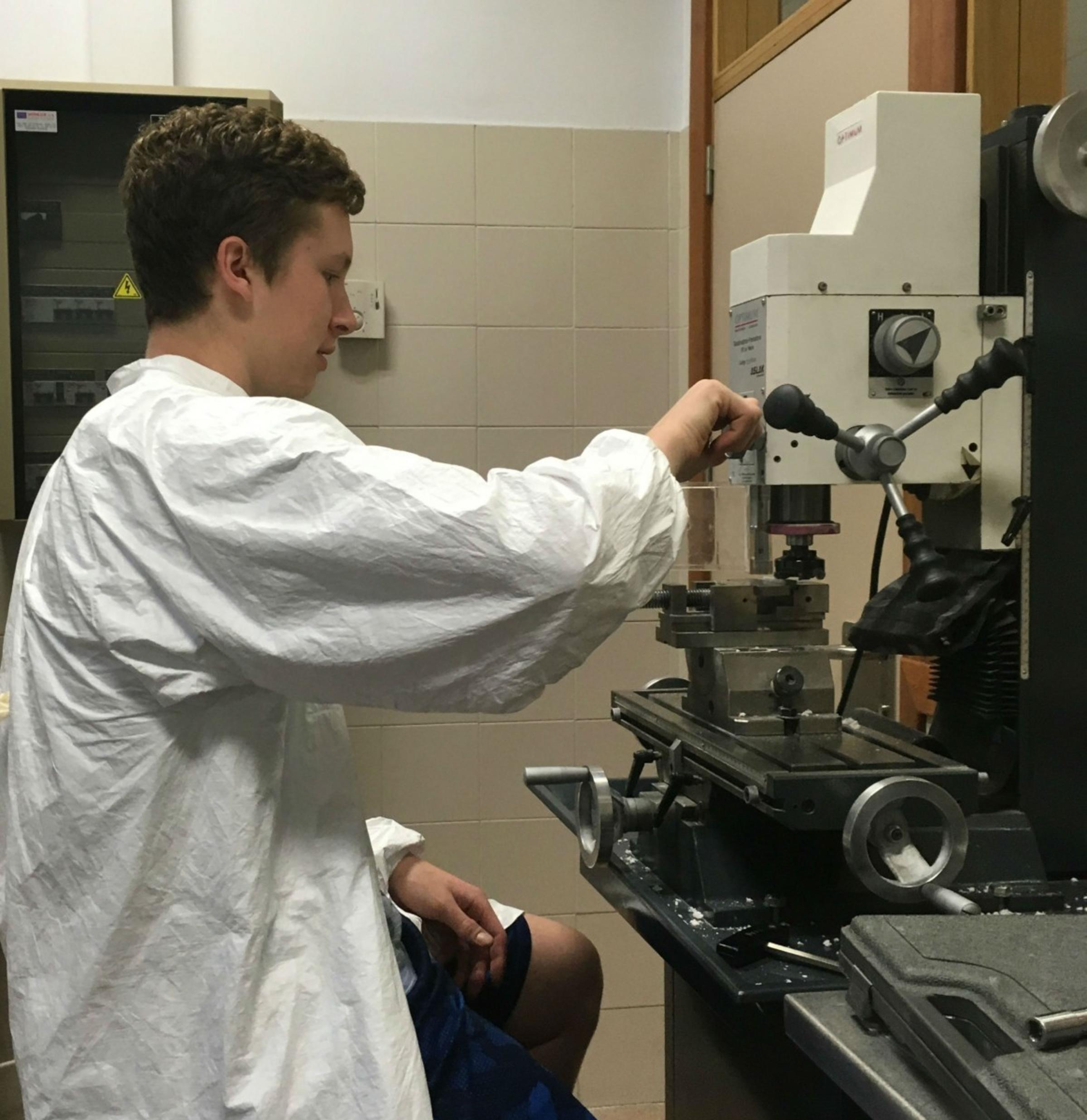 Trevor Hinds in a lab in Madrid