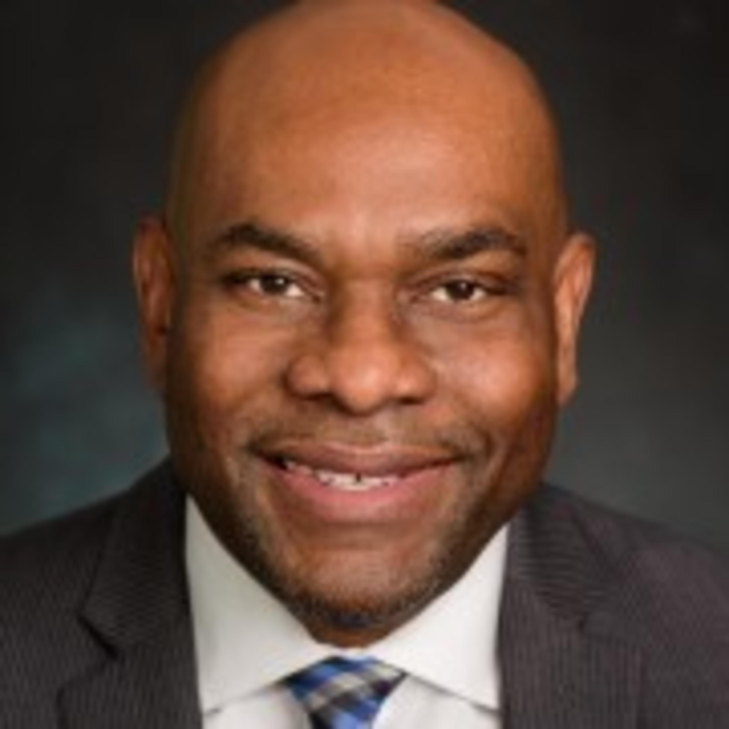 Warren Petty headshot