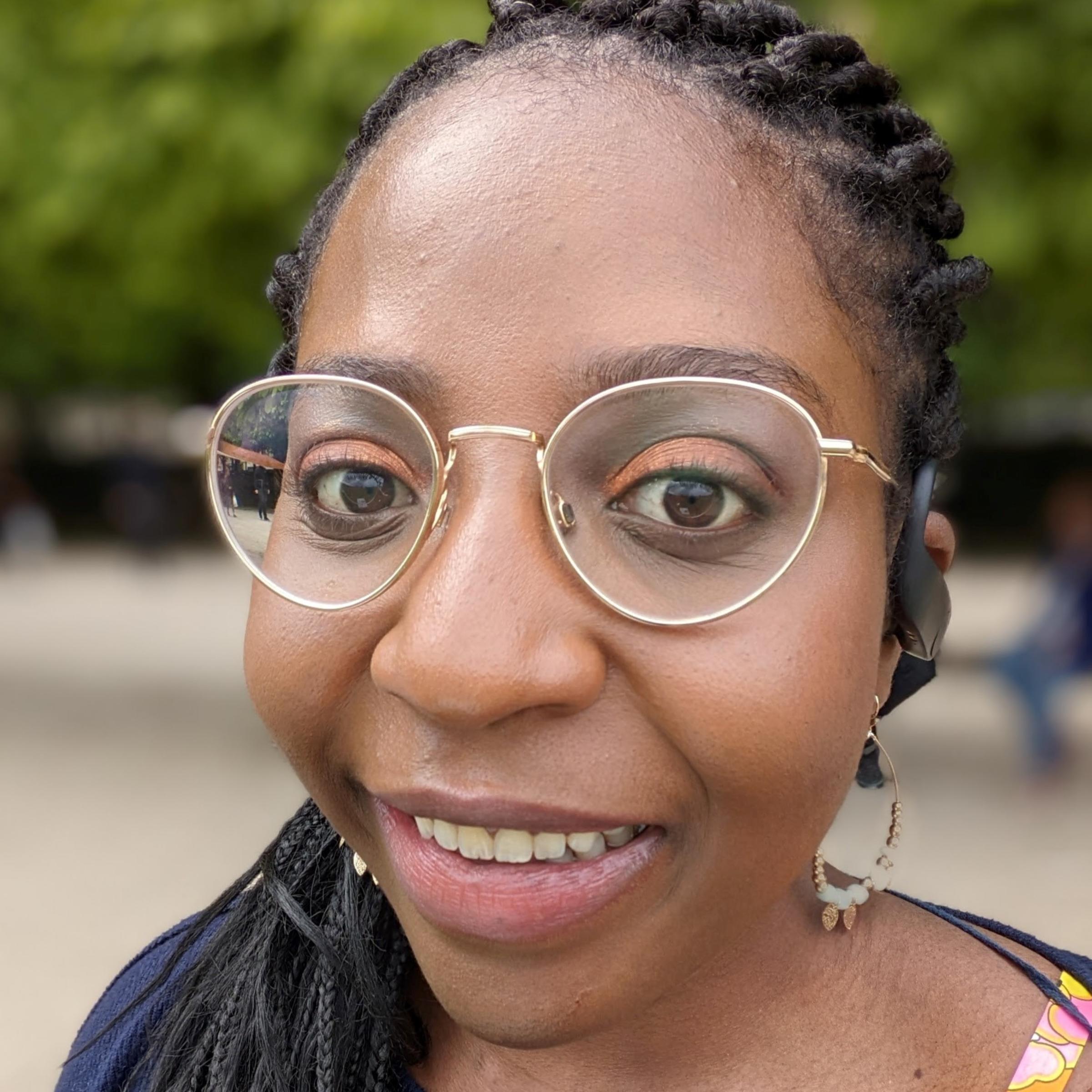 Christina DeLago Headshot