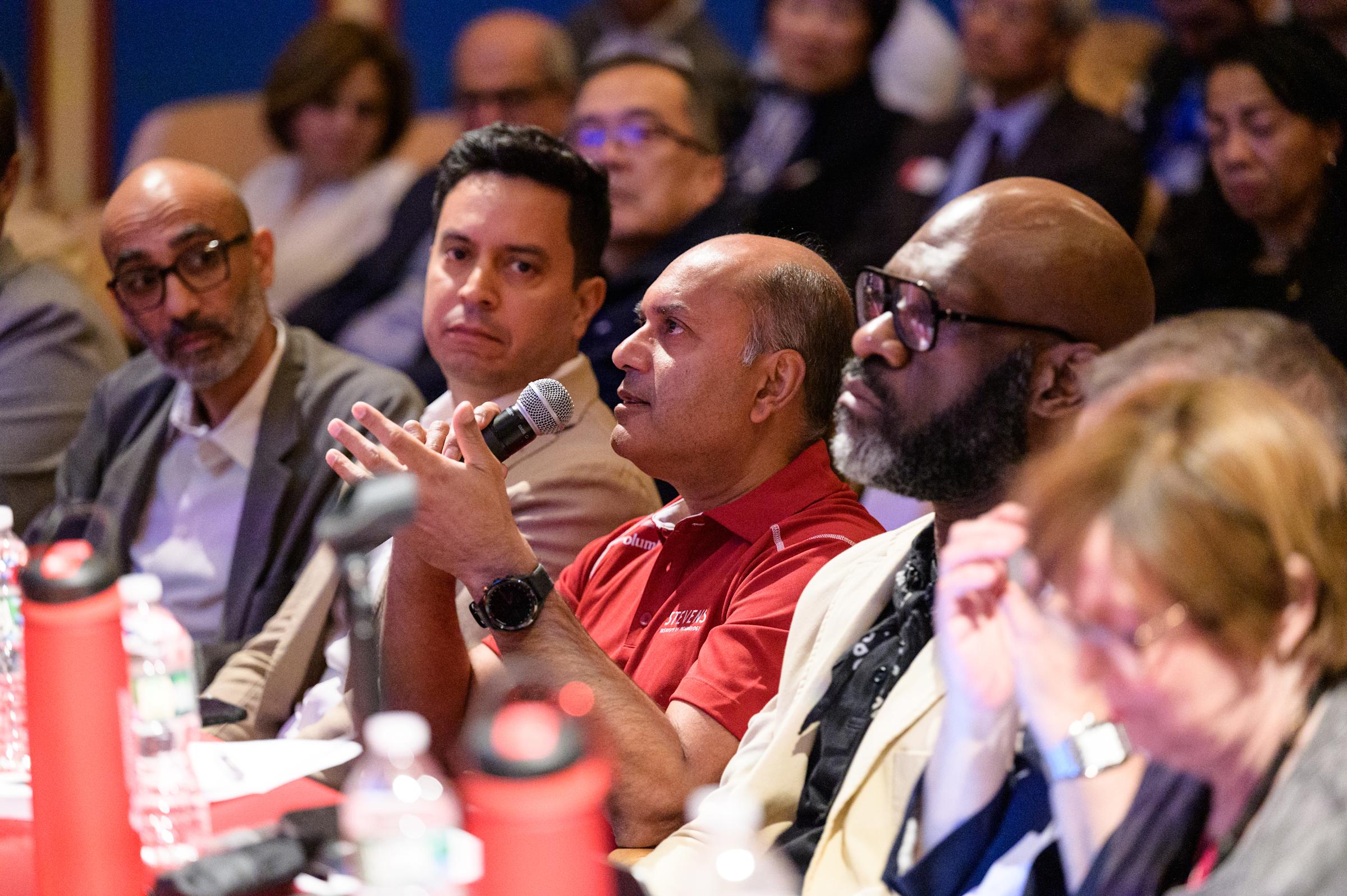 Vivek Rajgarhia ’89 volunteering as a judge at the Ansary Enrepreneurship Competititon