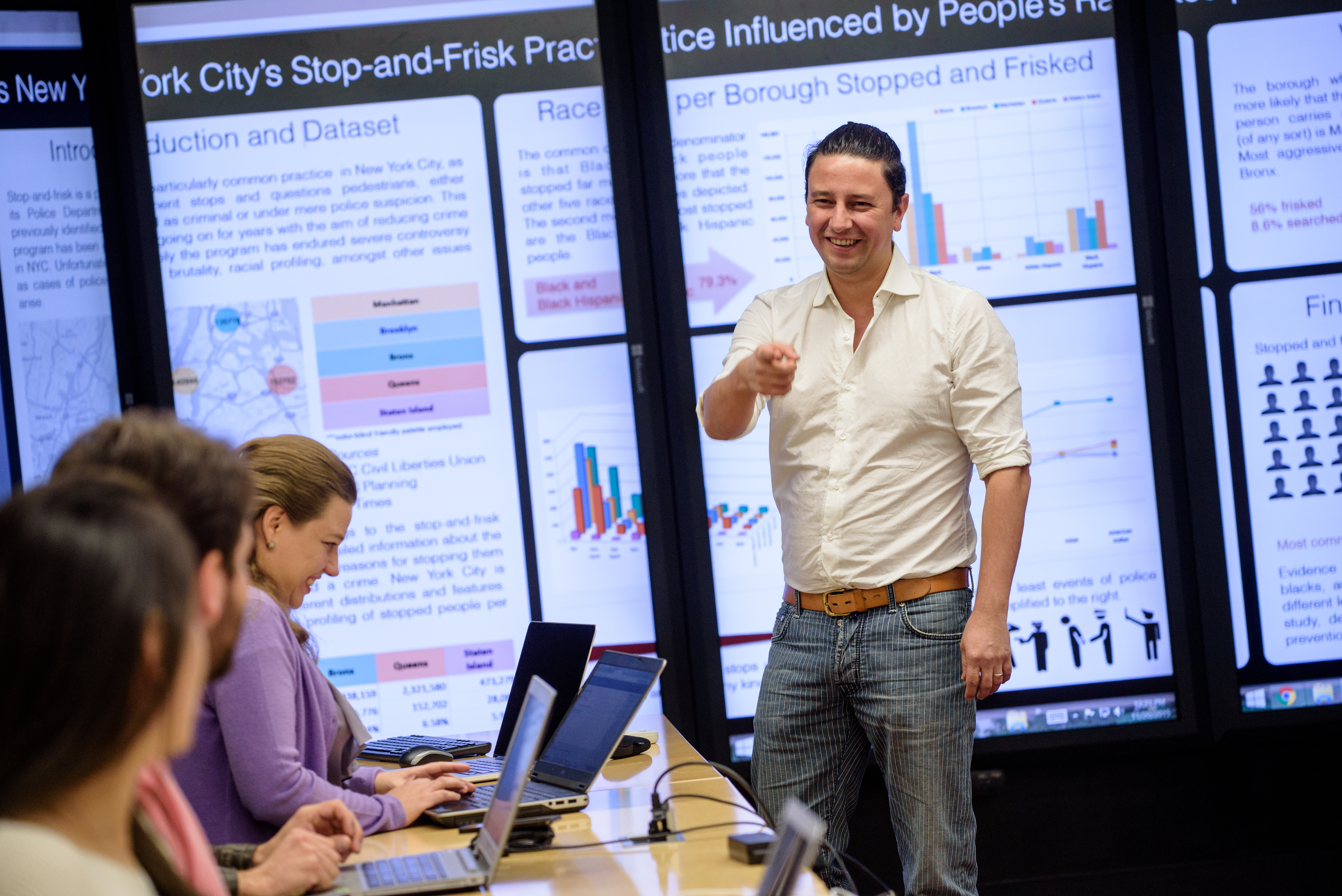 Stevens professor Jose Ramirez-Marquez lecturing in class