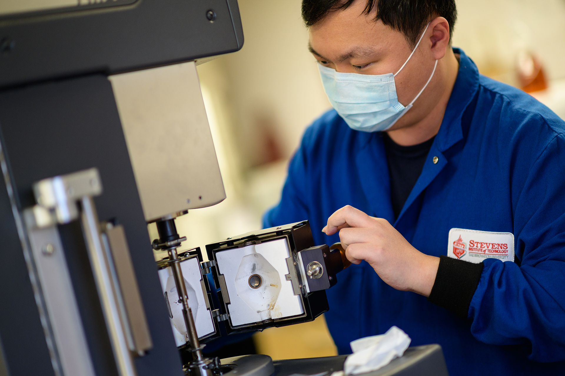 Jae Chul Kim in the battery materials research laboratory