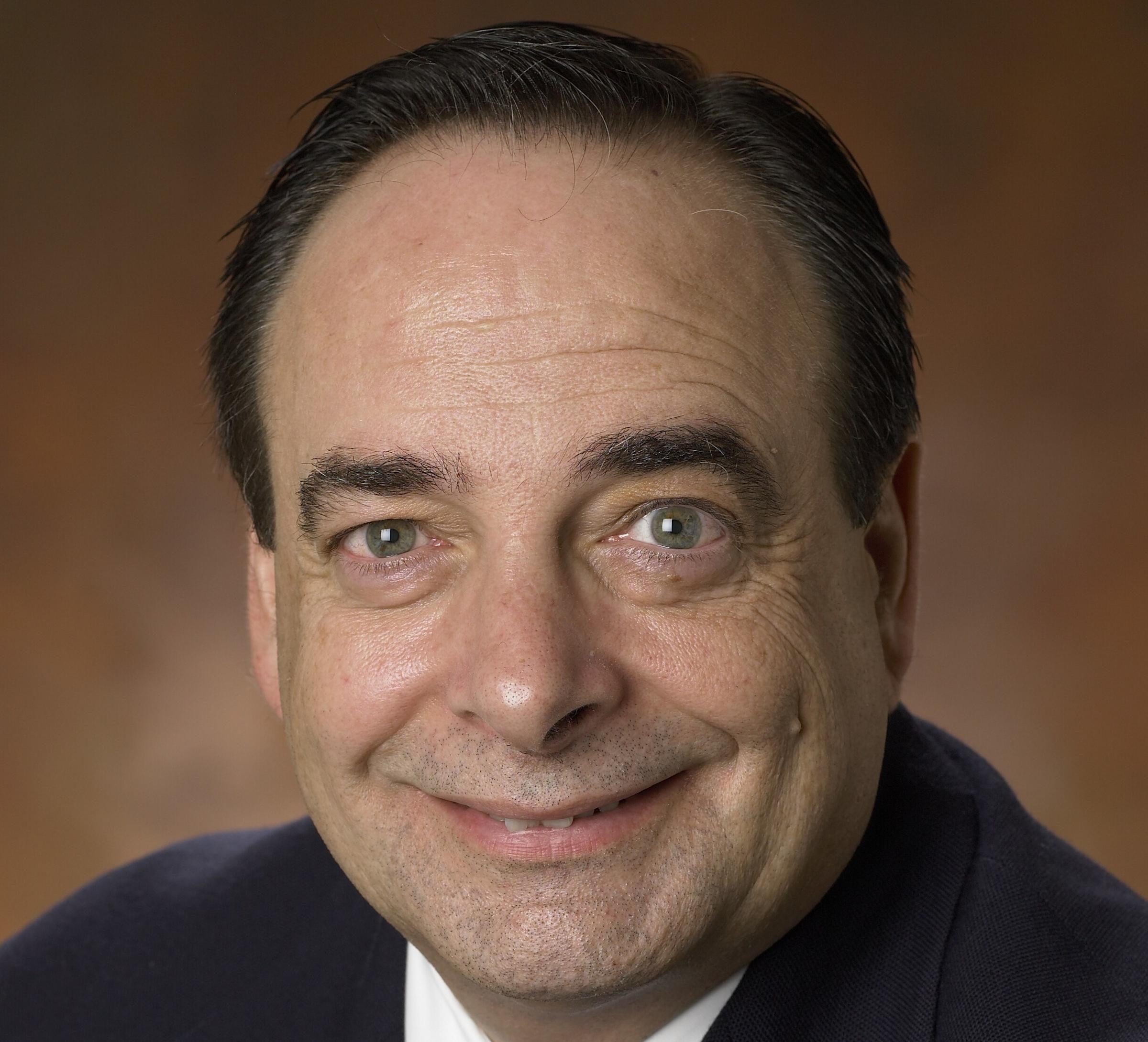 Frank Vastano headshot