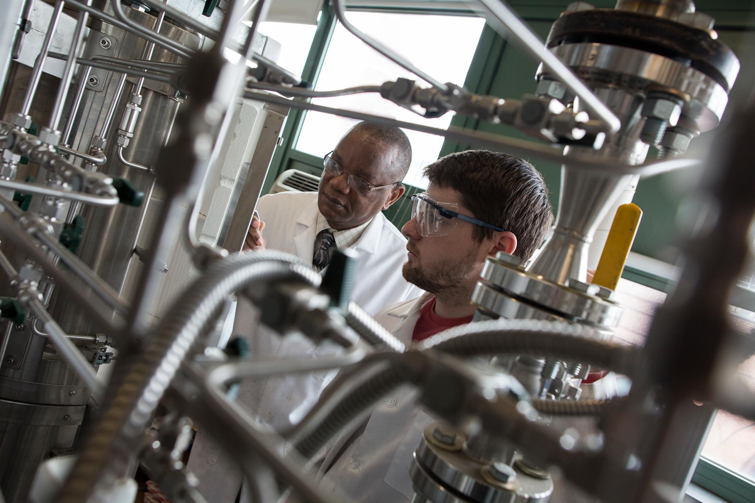 Chemical Engineering student and faculty