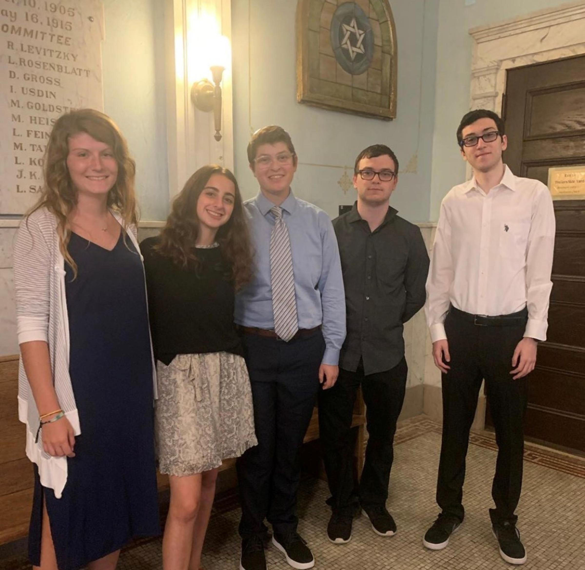 Group of students dressed up for Rosh Hashanah