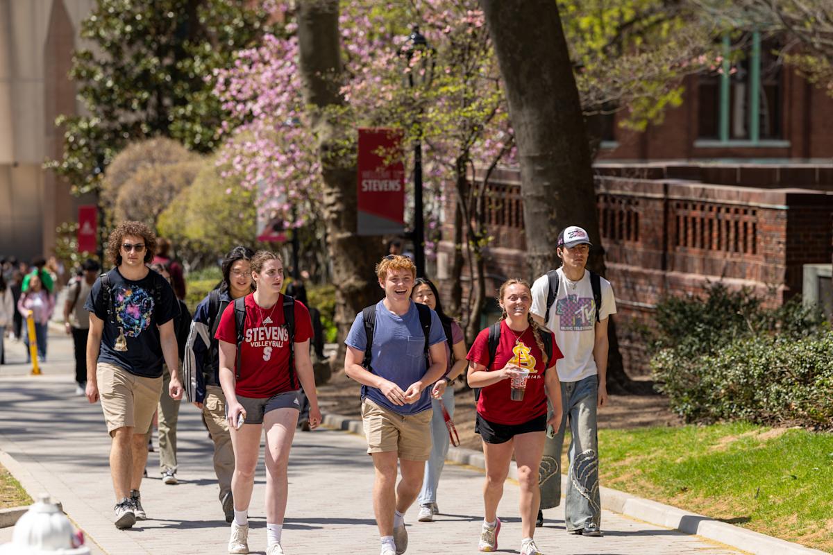 Stevens Institute of Technology Students walking on campus