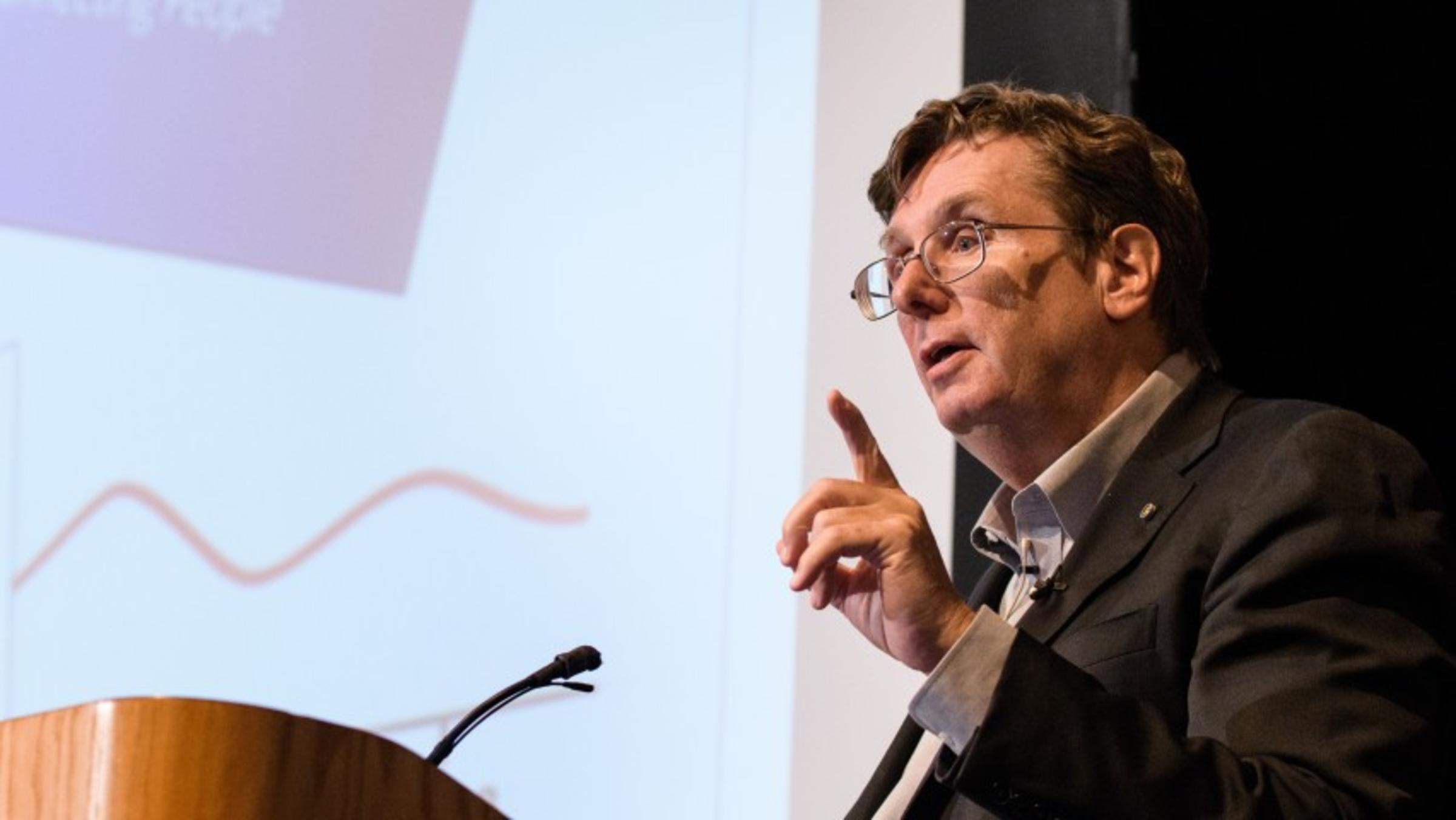 Dr. Curtis Carlson delivers a speech on "Innovation and Education" as part of the President’s Distinguished Lecture Series at Stevens Institute of Technology October 6.
