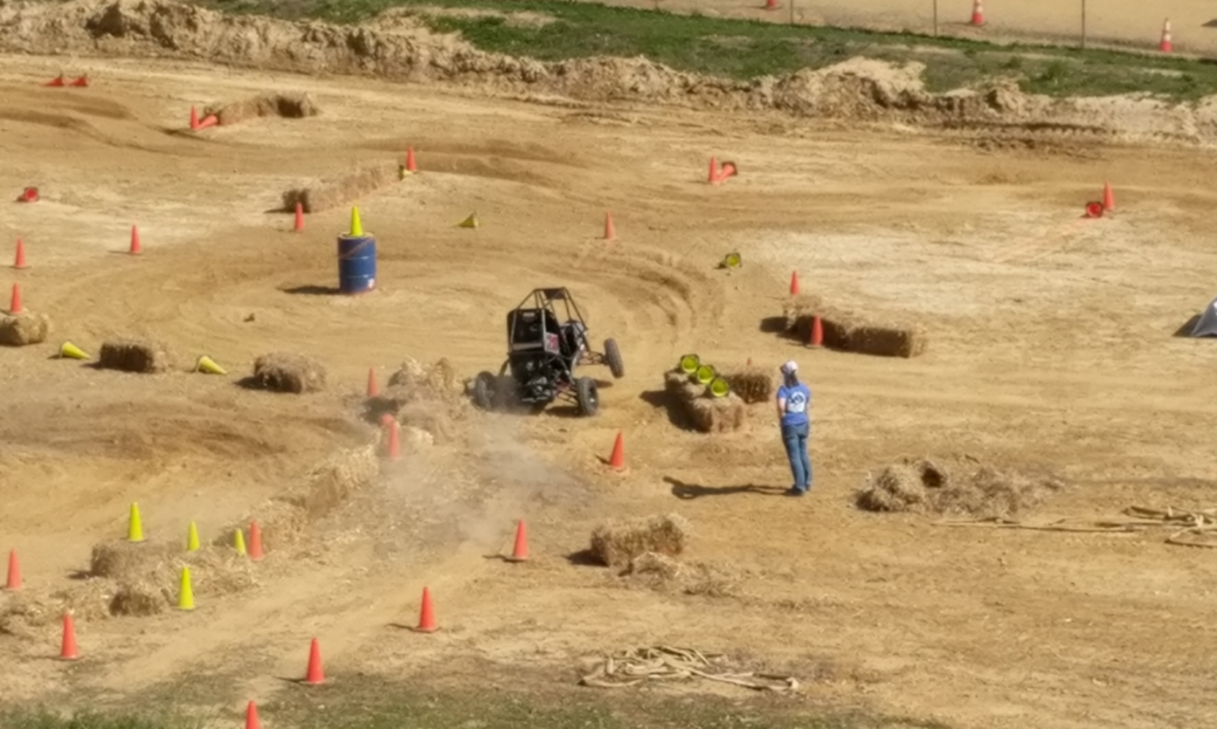 FSAE car on the maneuverability track
