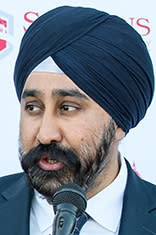 Ravi Bhalla speaking at a Stevens event 