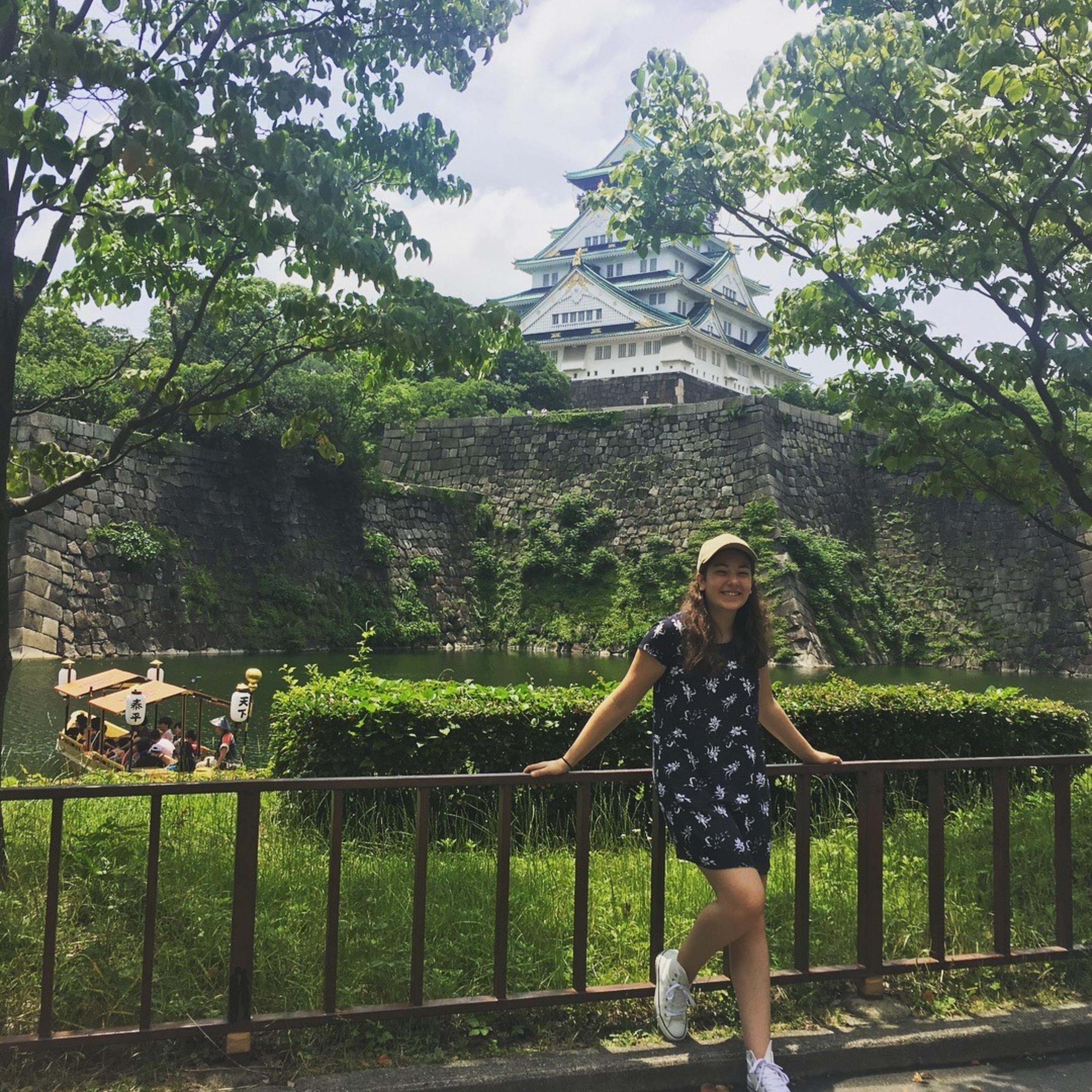 Kaitlin Gili in Japan