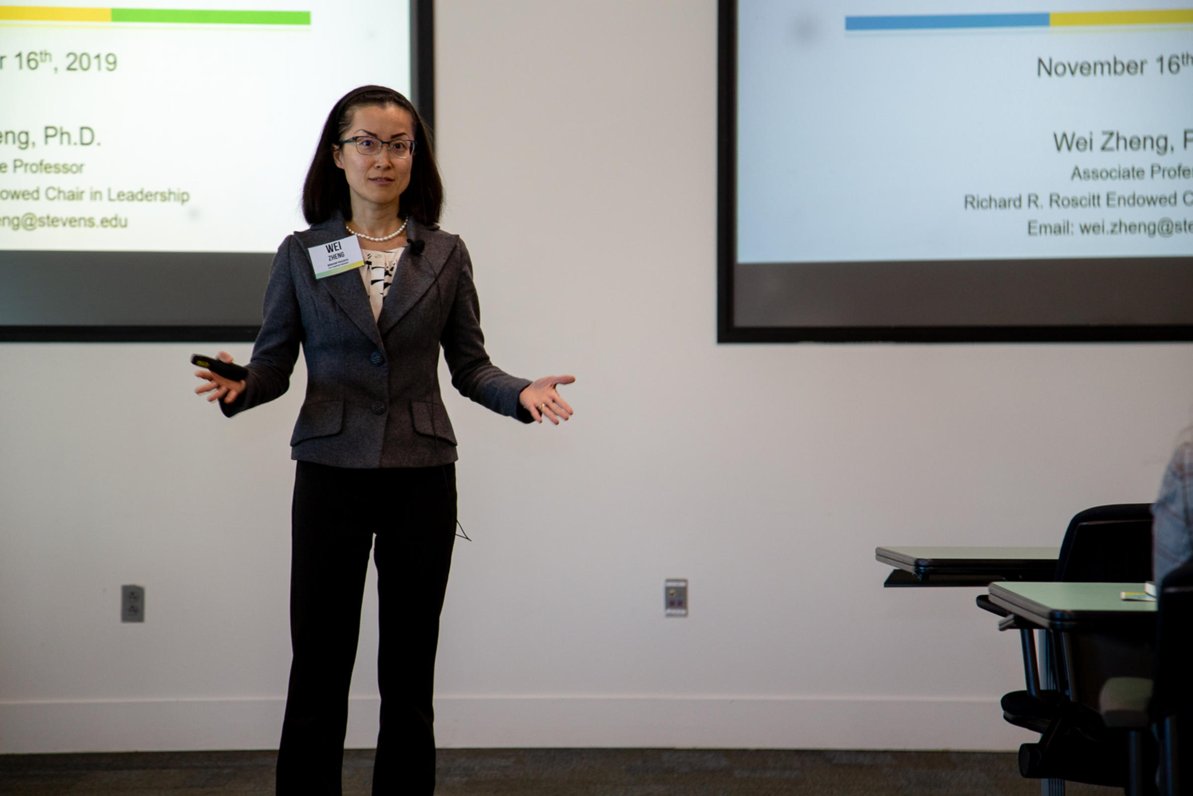 Dr. Wei Zheng, Richard R. Roscitt Endowed Chair in Leadership presents in a classroom