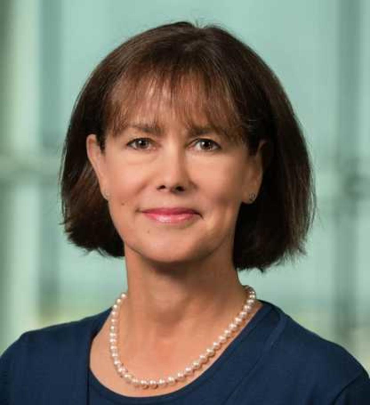 Dr. Elaine Henry is an associate professor of accounting