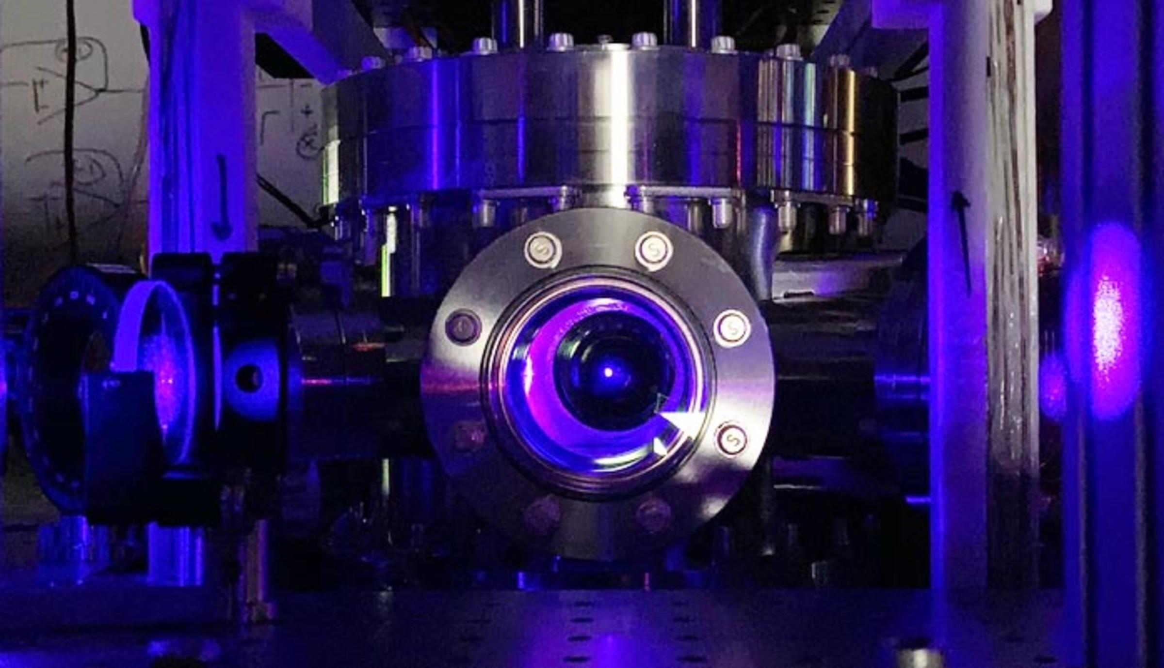 A photo of the quantum clock laboratory setup