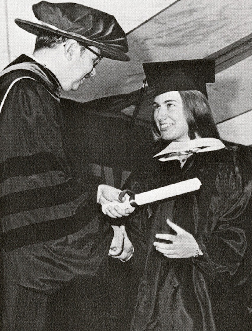 Lenore Schupak '74