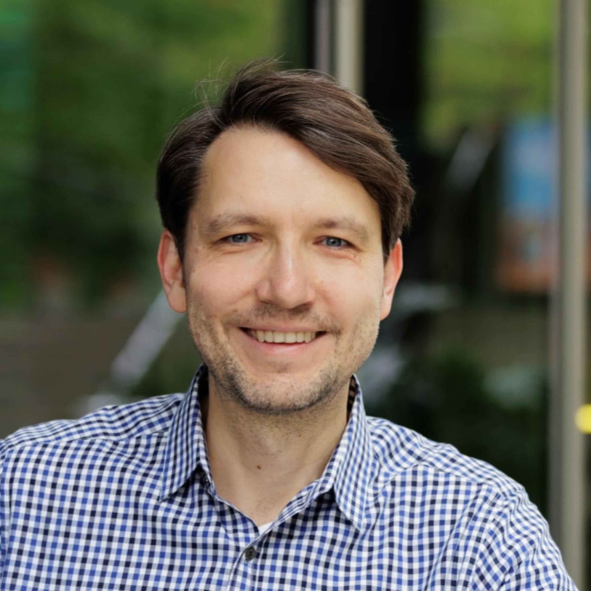 Headshot of Pavel Morar