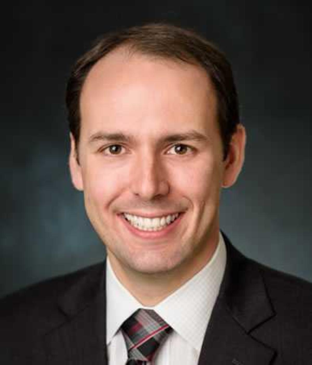 Photo of Dr. Paul Grogan