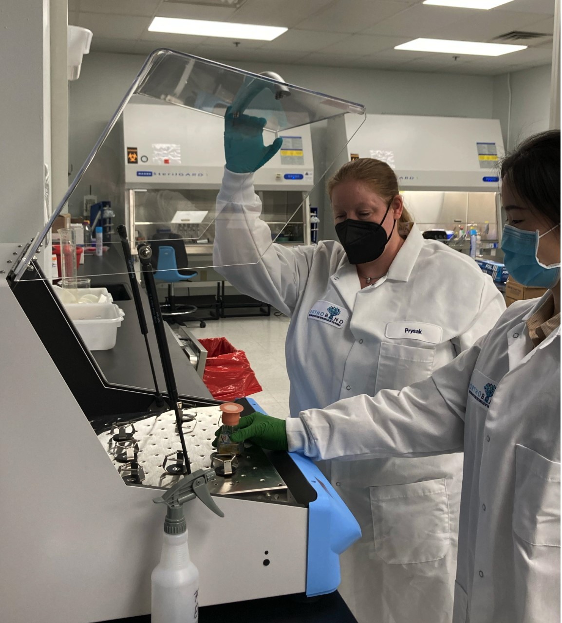 Wenhan Zhao working onsite at Orthobond with Dr. Meredith Prysak, Director of Product Development at Orthobond