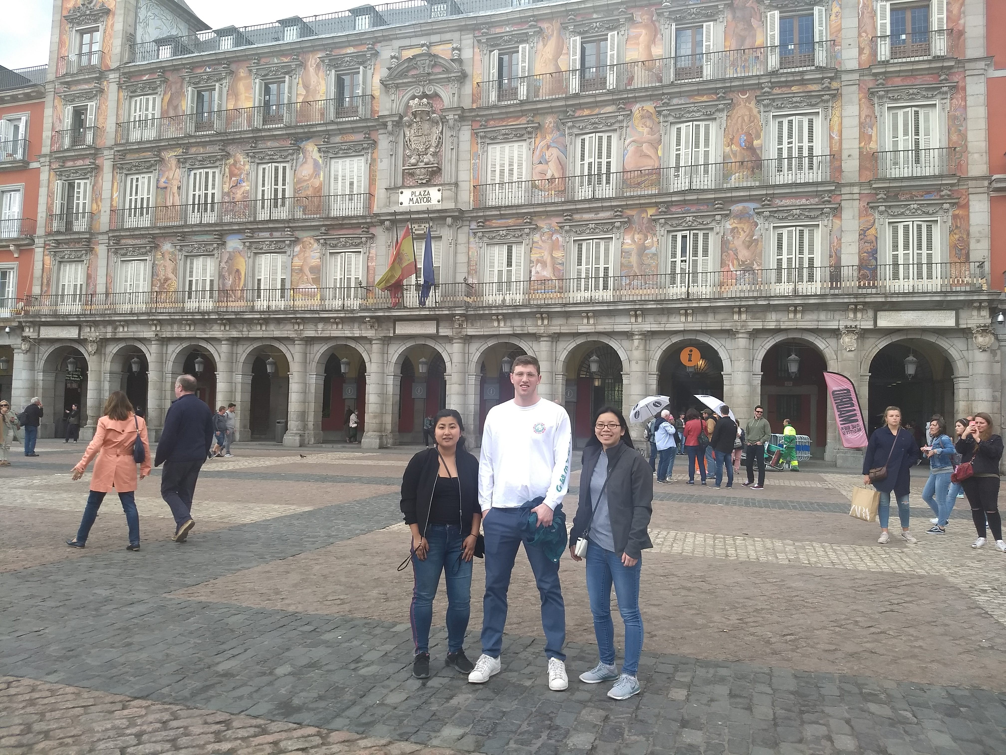 Students Ellen Xiaobing Drennan, Joshua Hinton, Madison McCool in Madrid