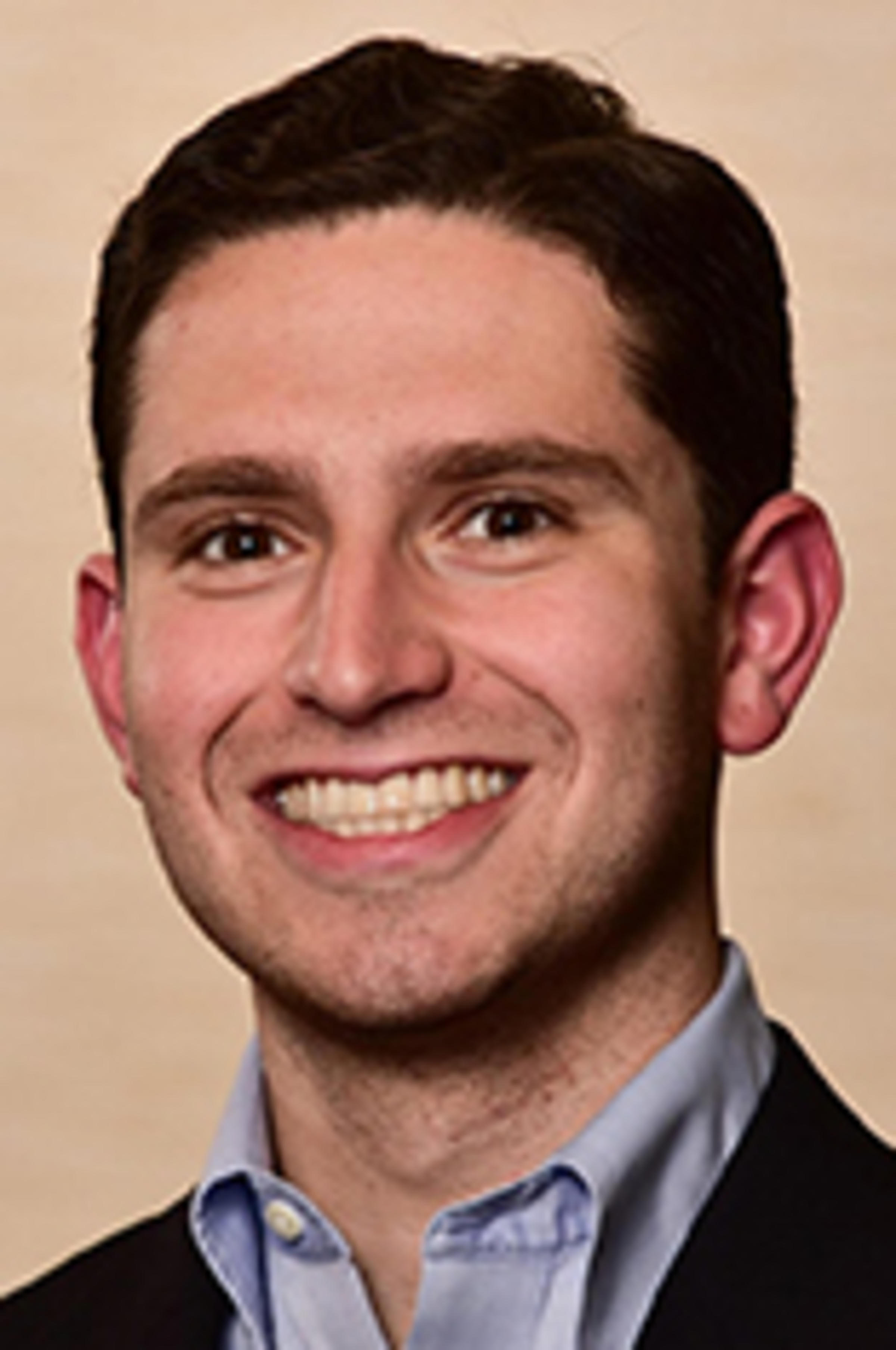 Seth Kirschner headshot