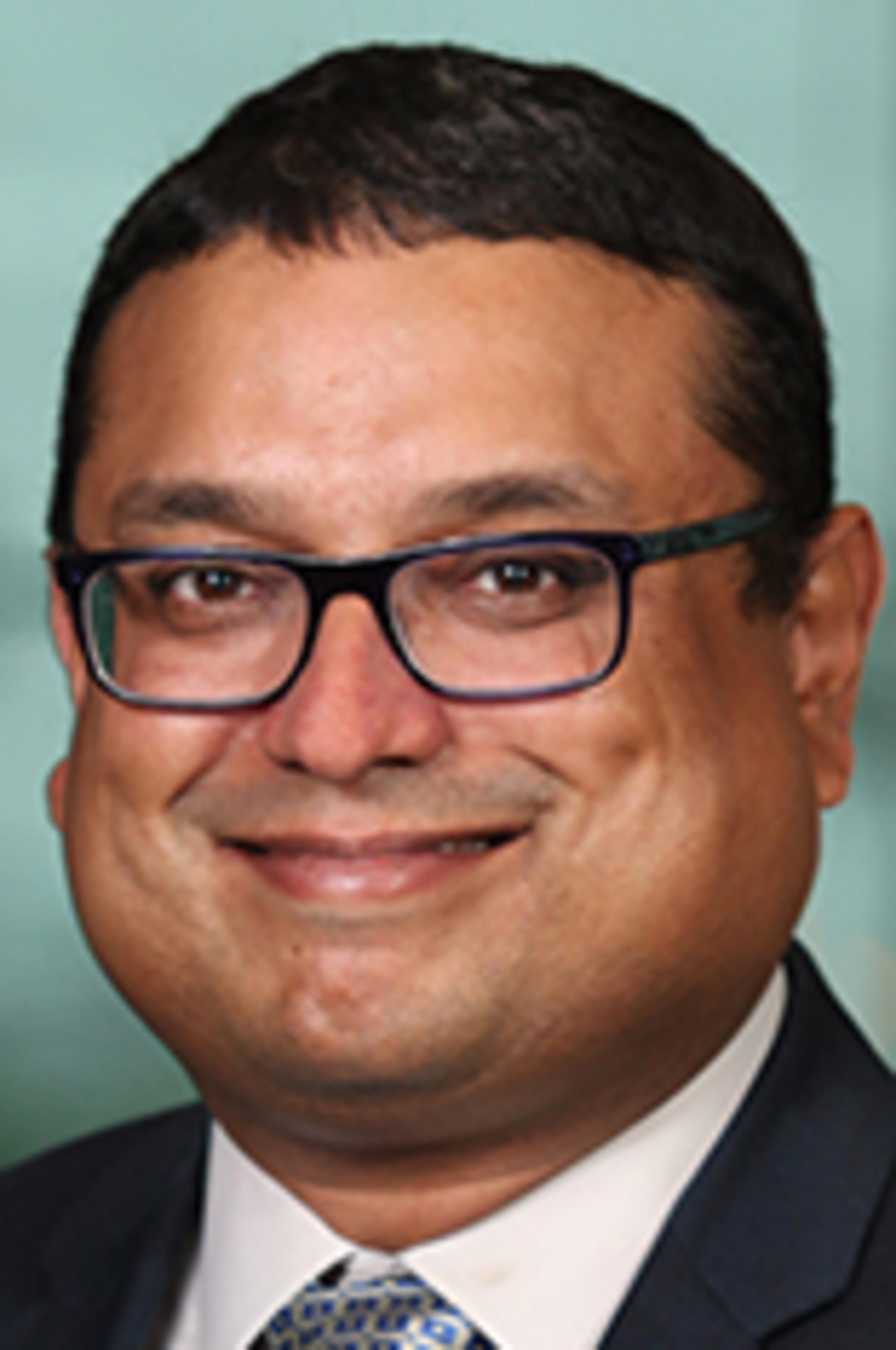 Gaurav Sabnis headshot