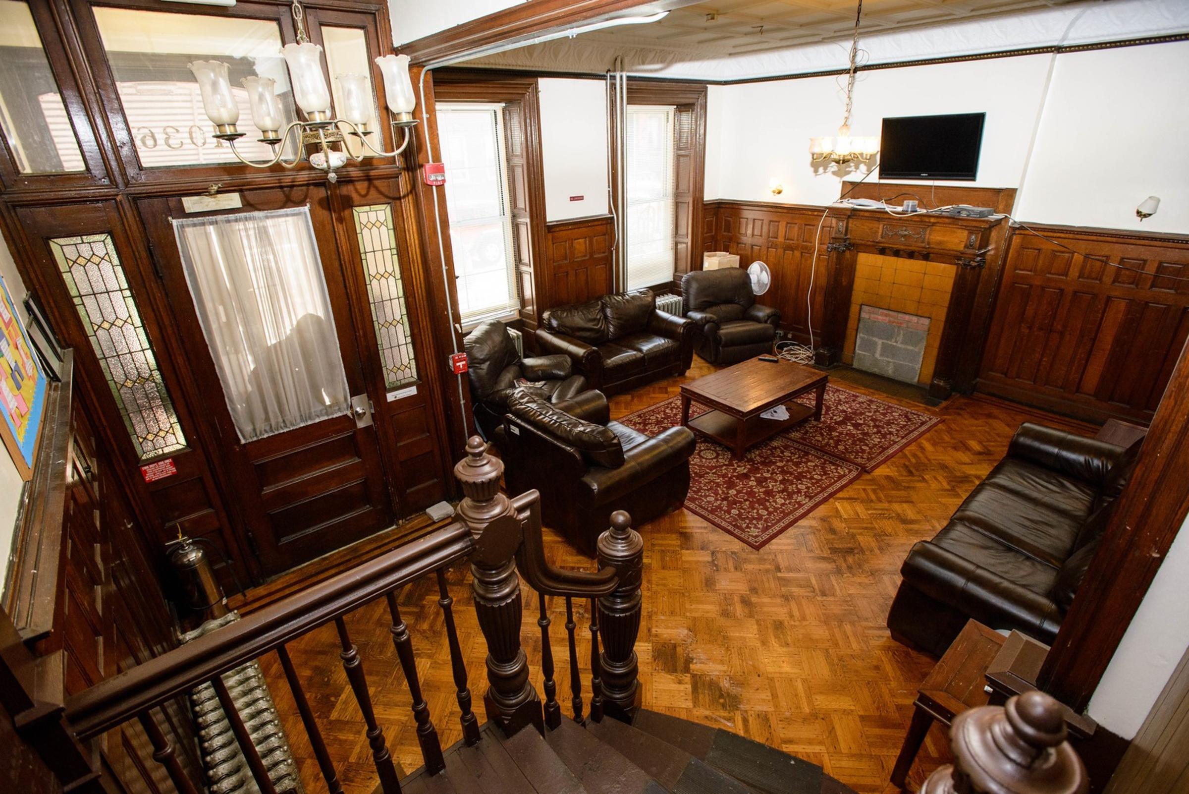 1036 Park Avenue Common Room